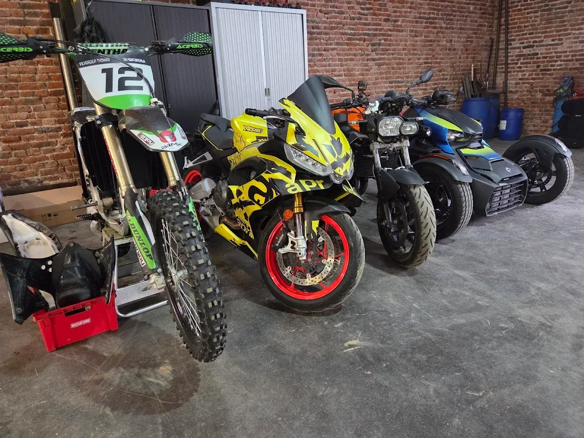 SBV MOTOR / Thorn Bikes center Belgique — garage automobile à Braine-le-Comte, photo 2