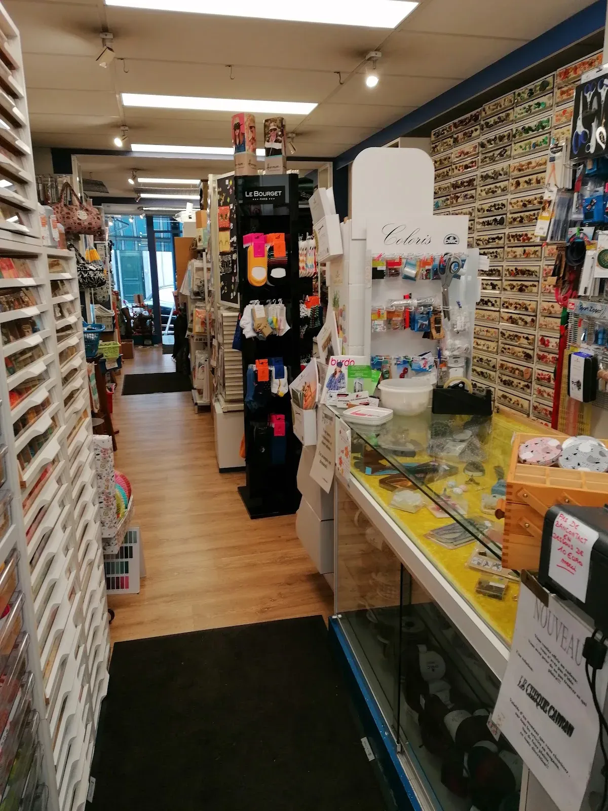 Mercerie chapelle — magasin à Braine-le-Comte, photo 2
