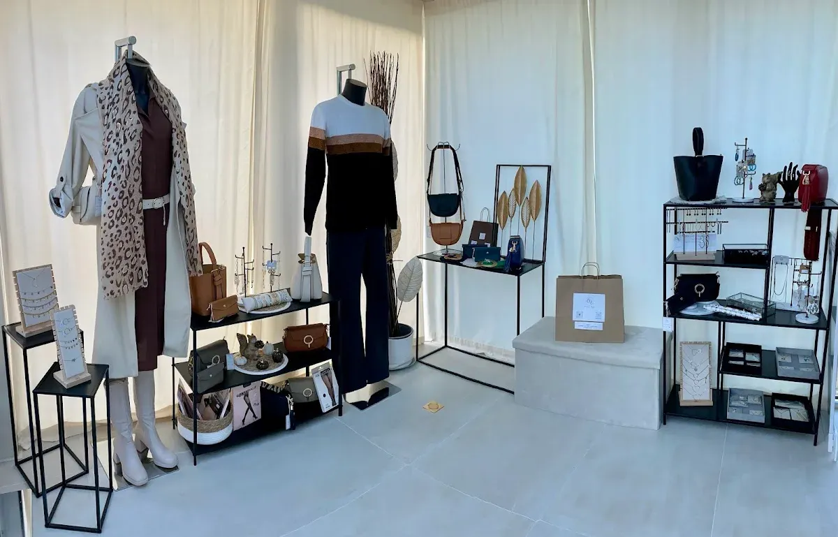 Boutique O'Dress Style - Prêt-à-Porter Tendance pour Femmes à Hennuyères, boutique de vêtements — Rue des Aulnois 19, 7090 Braine-le-Comte