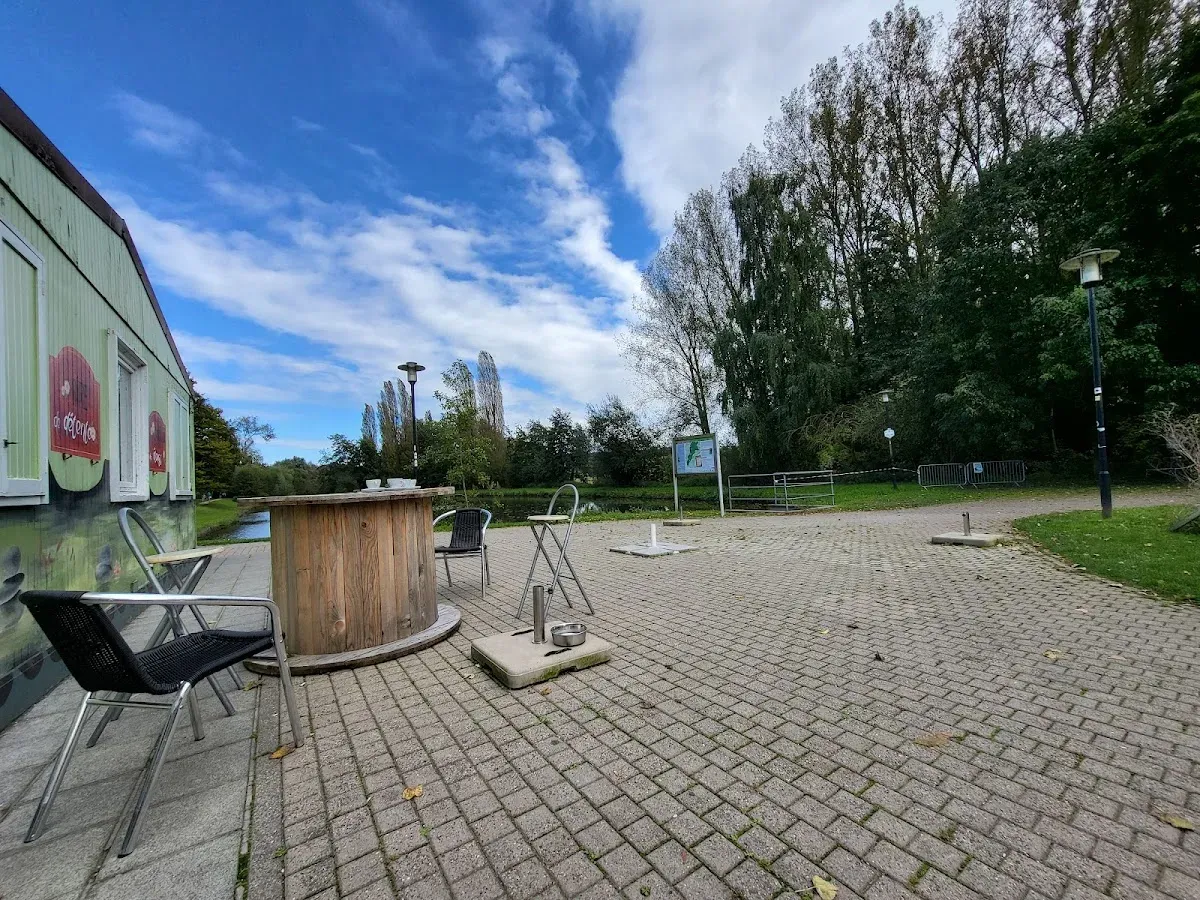 Le Pavillon des Étangs — bar à Braine-le-Comte, photo 2